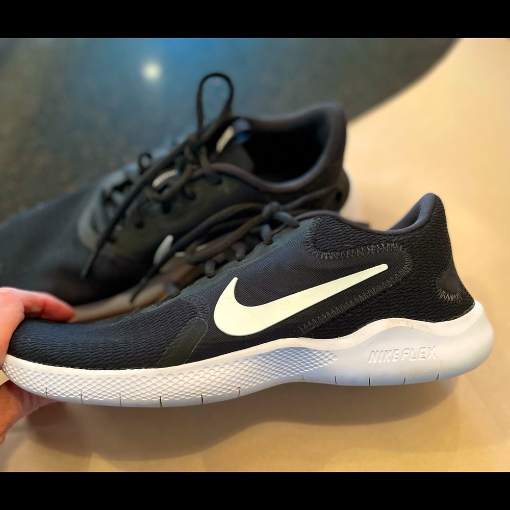 Nike Flex experience shoes